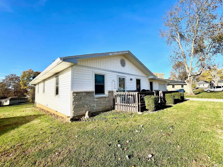 2858 Hillside Drive, Bedford, IN 47421 - Image #2