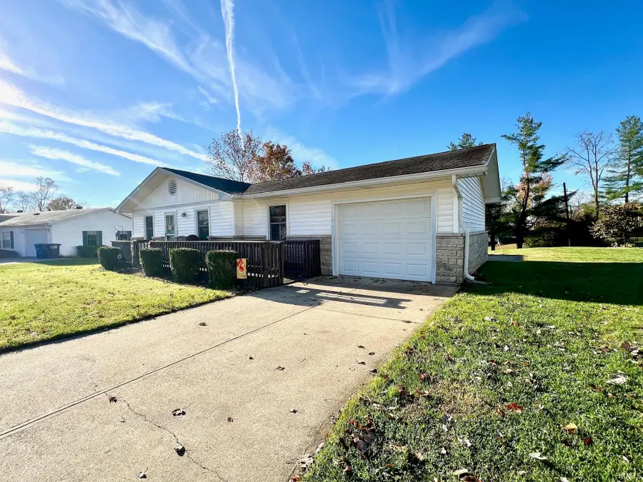 2858 Hillside Drive, Bedford, IN 47421 - Image #3