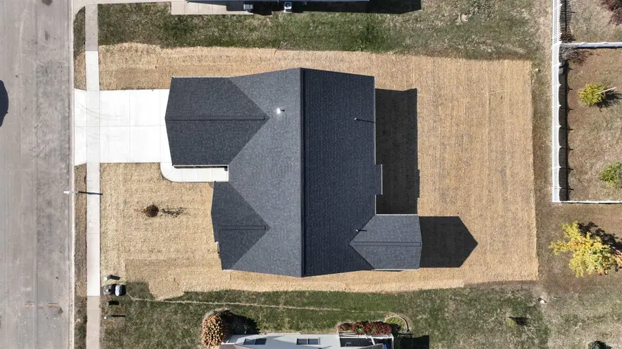 206 Royalwood Drive, Monticello, IN 47960 - Image #3