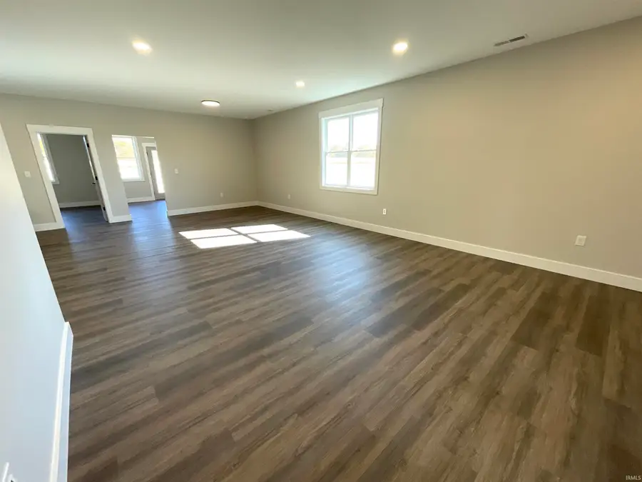 712 White Oak Road, Spencer, IN 47460 - Image #2