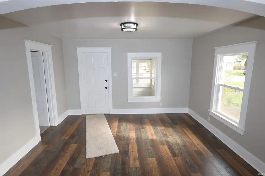 1221 Columbian Avenue, Elkhart, IN 46514 - Image #3