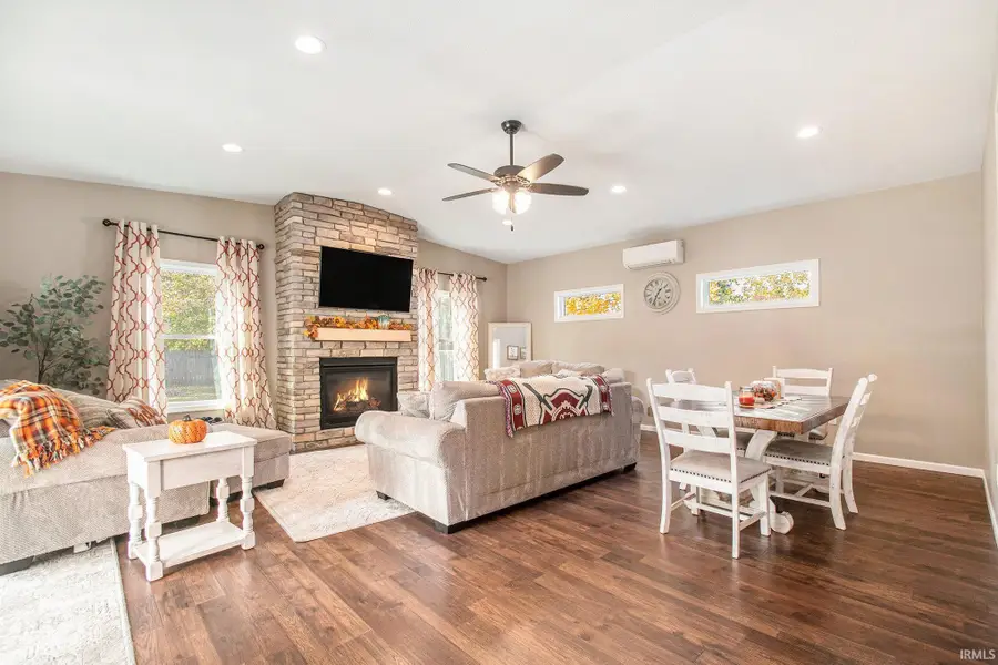 1427 Princeton Court, Mishawaka, IN 46544 - Image #3