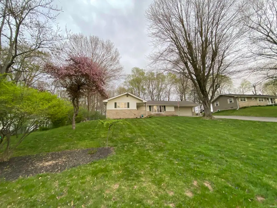 1004 Timbercrest Drive, Logansport, IN 46947 - Image #2