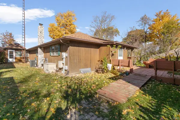 212 Lakeside Drive, Walkerton, IN 46574