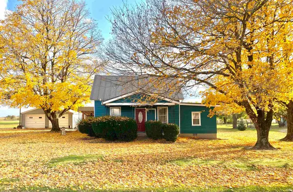 3227 W 300 S, Winchester, IN 47394