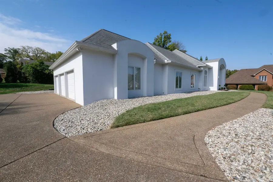 7233 Stonebridge Road, Newburgh, IN 47630 - Image #2