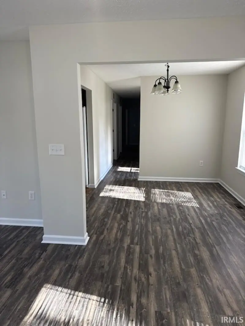 1221 W Green Tree Lane, Bloomington, IN 47403 - Image #2