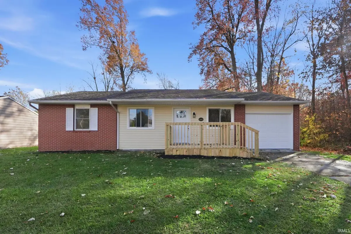 5006 Woodlea Avenue, Fort Wayne, IN 46835 - Image #1