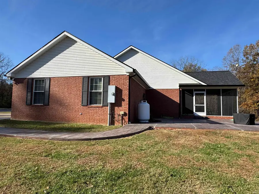 569 E. Cr 475 S Road, Winslow, IN 47598 - Image #3