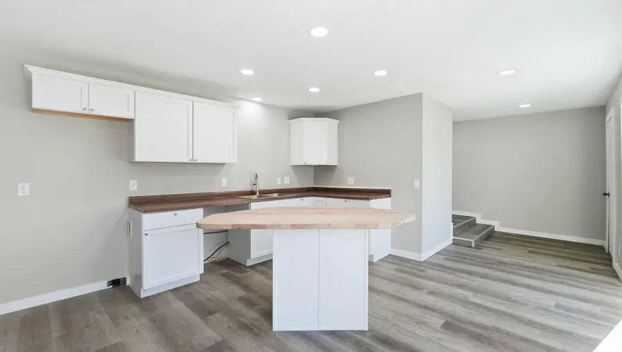 1801 Spy Run Avenue, Fort Wayne, IN 46805 - Image #3