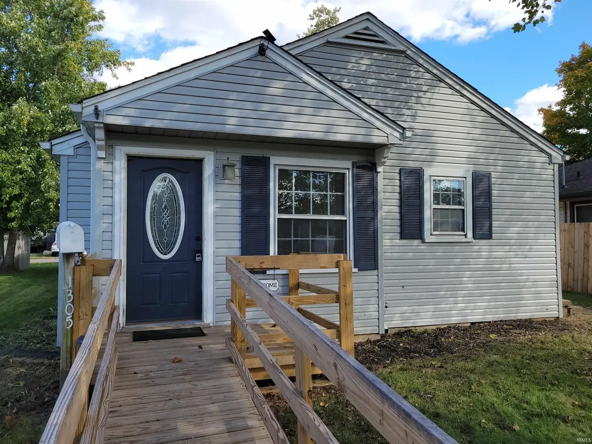 1305 Court Street, Columbus, IN 47201 - Image #1