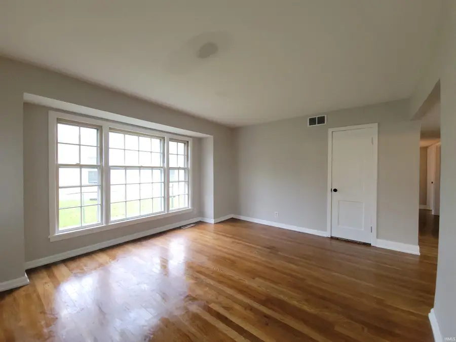 1305 Court Street, Columbus, IN 47201 - Image #3