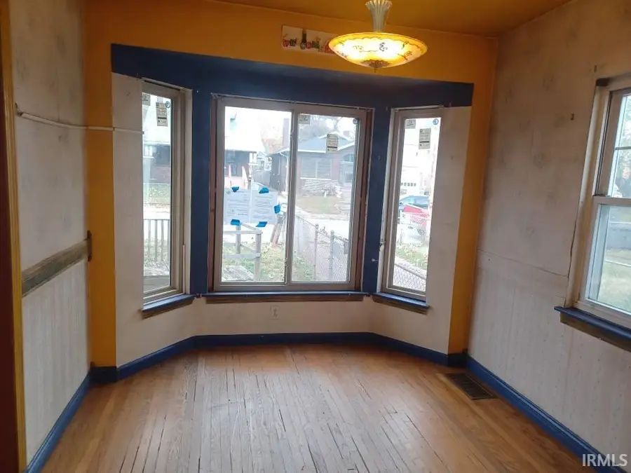 1031 E Mulberry Street, Evansville, IN 47714 - Image #3