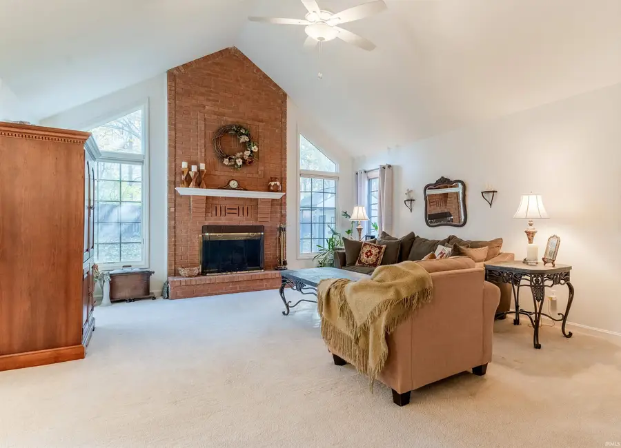 8855 Camelot Drive, Newburgh, IN 47630 - Image #3