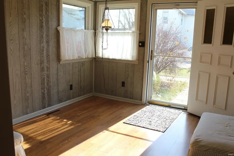 214 W Race Street, Portland, IN 47371 - Image #2