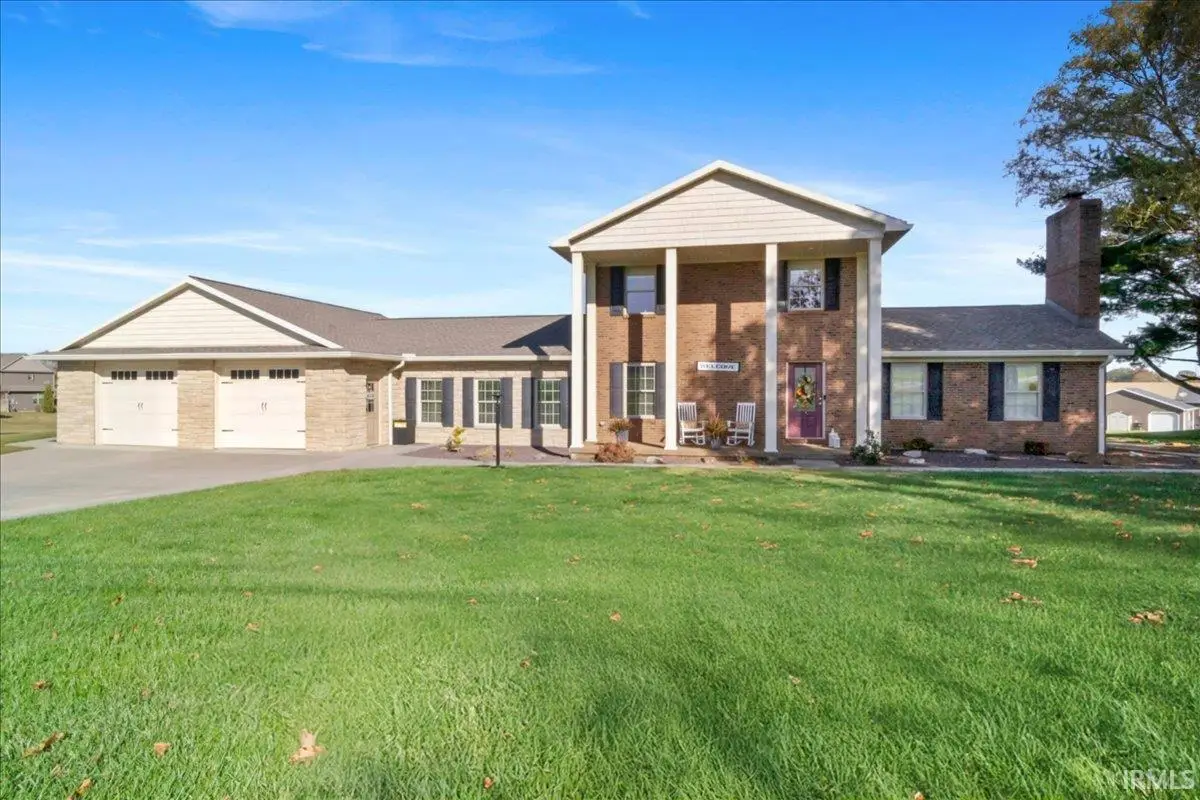 2352 E Warrenton Road, Haubstadt, IN 47639 - Image #1