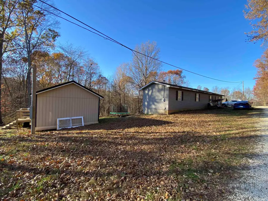 1681 Pumphouse Road, Mitchell, IN 47446 - Image #2