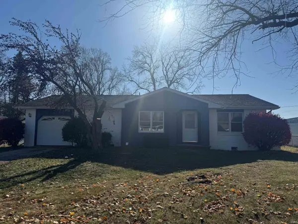 713 North Street, Syracuse, IN 46567