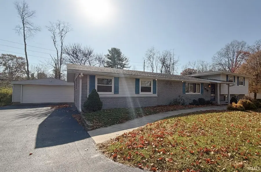 3522 E Grandview Drive, Bloomington, IN 47408 - Image #2