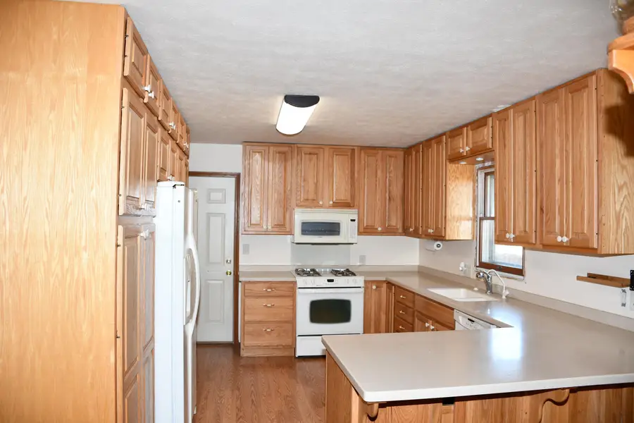 69037 County Road 127, New Paris, IN 46553 - Image #3