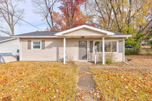 717 Thornberry Drive, Evansville, IN 47710