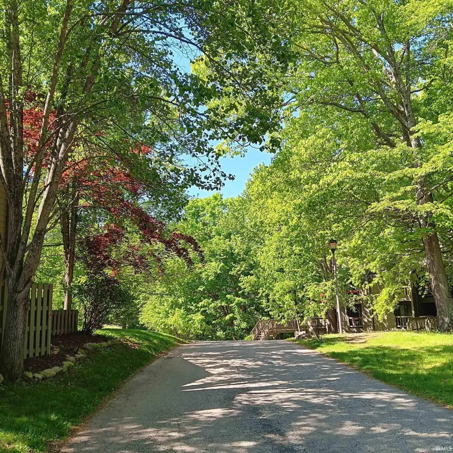 9347 S Lake Ridge Drive, Bloomington, IN 47401 - Image #3