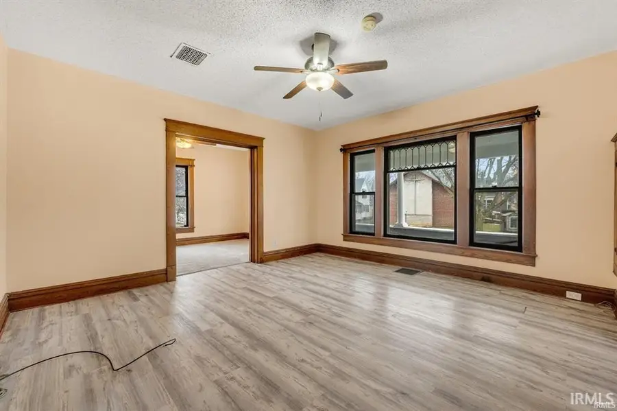 301 E Mitchell Street, Kendallville, IN 46755 - Image #3