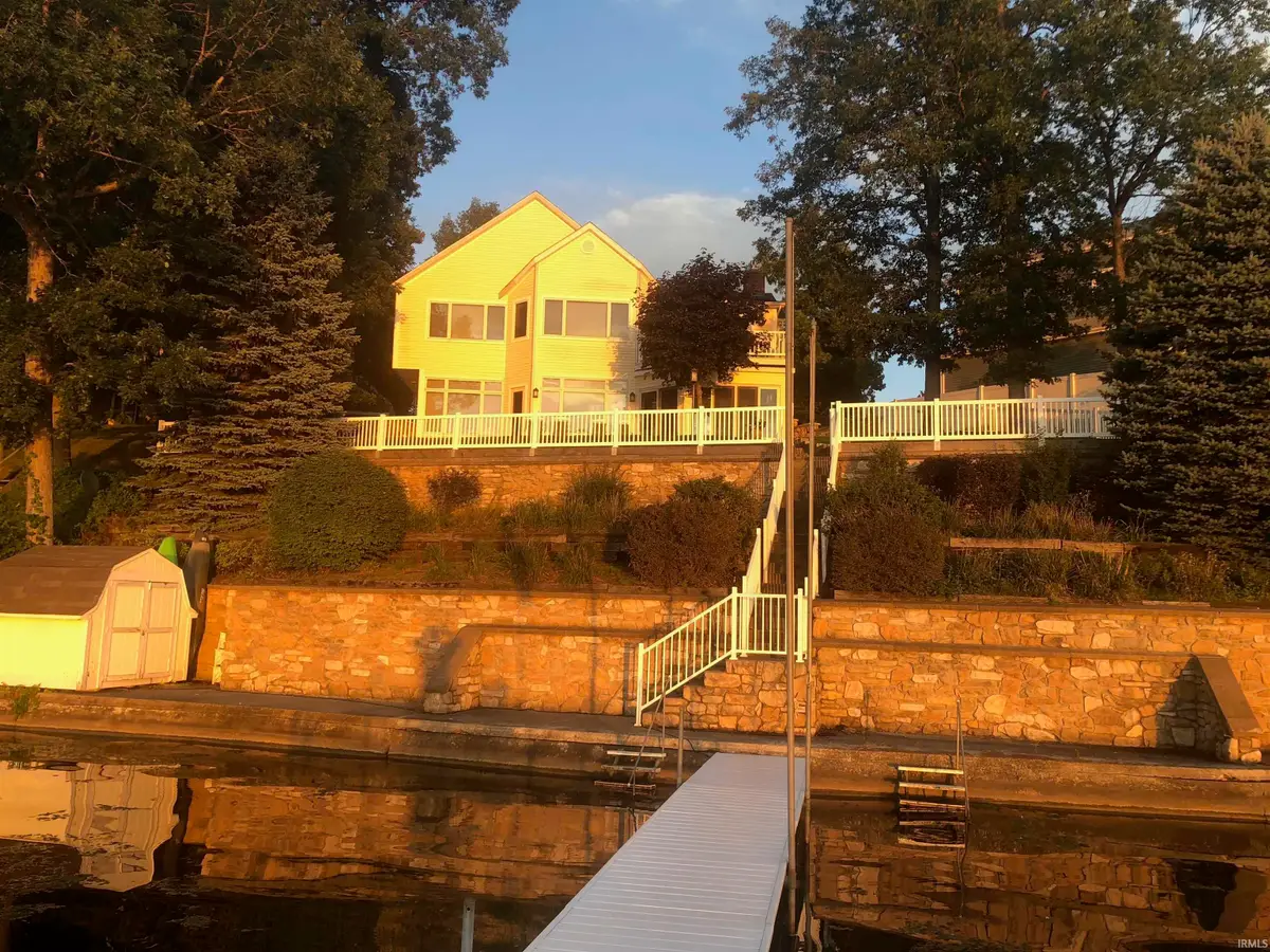 298 Ems W17, North Webster, IN 46555 - Image #1