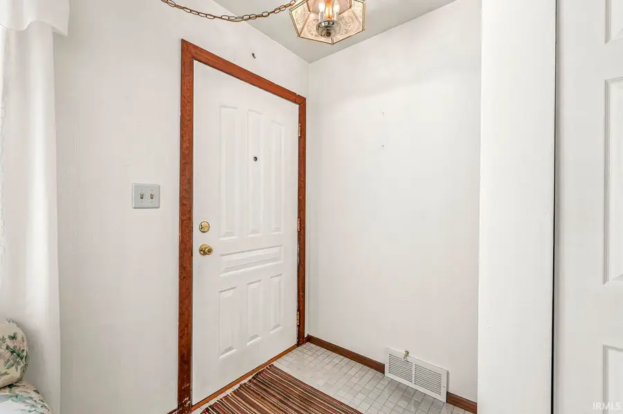 816 E 8th Street, Mishawaka, IN 46544 - Image #2