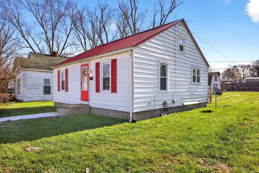 206 Grissom Avenue, Mitchell, IN 47446 - Image #2