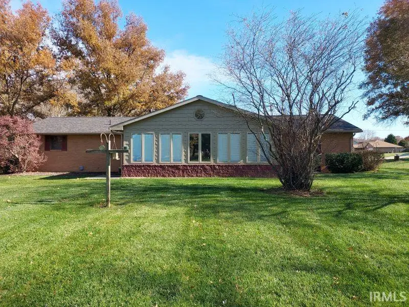 277 N Sunshine Drive, Jasper, IN 47546 - Image #2