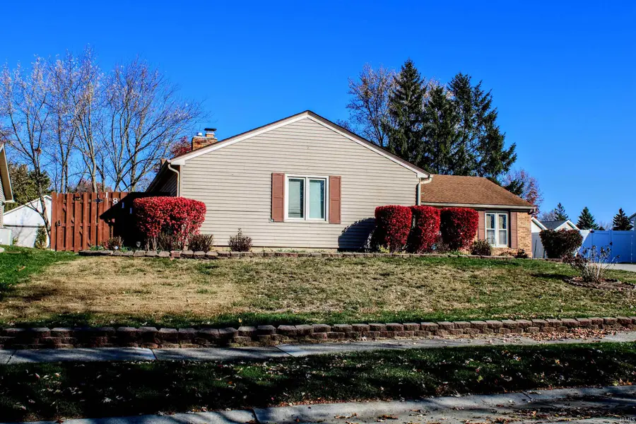 1811 Frenchmans Crossing, Fort Wayne, IN 46825 - Image #3