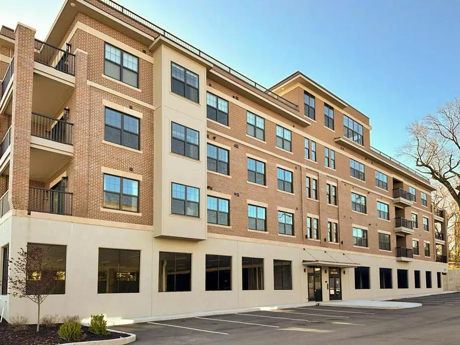 1740 #201E South Bend Avenue, South Bend, IN 46637 - Image #1