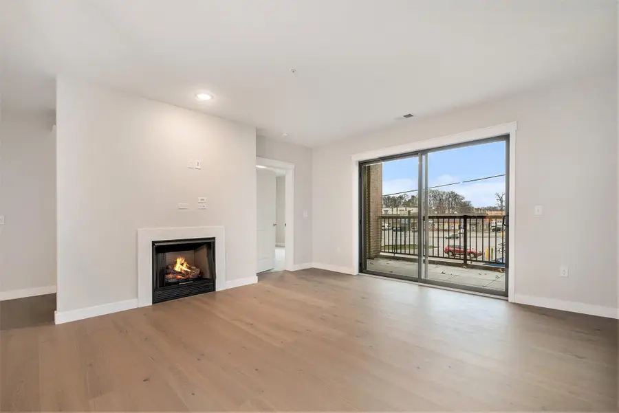 1740 #201E South Bend Avenue, South Bend, IN 46637 - Image #3