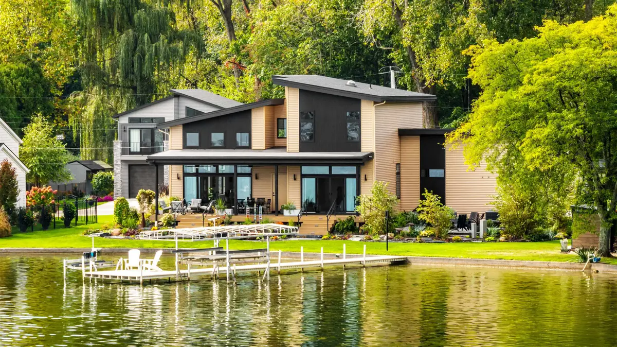 1101 Country Club Lane, Warsaw, IN 46580 - Image #1