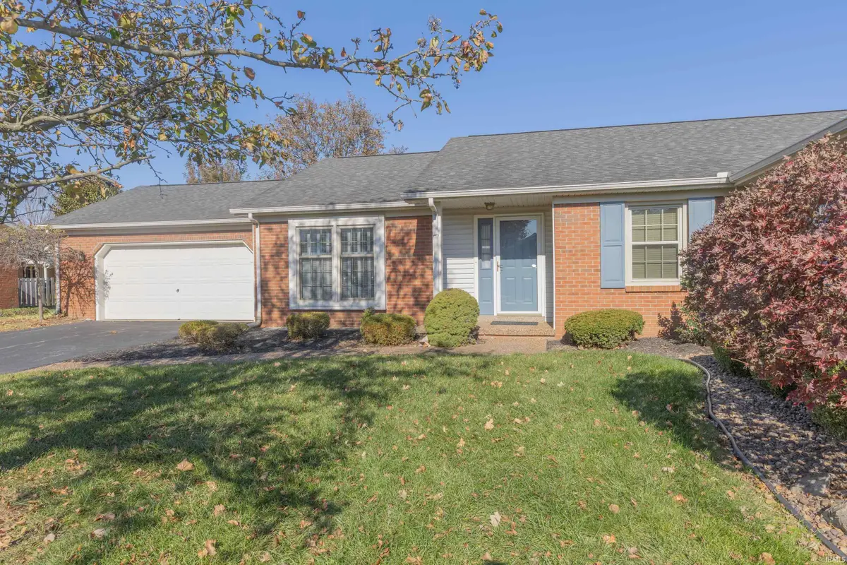 728 Kingswood Drive Court, Evansville, IN 47715 - Image #1