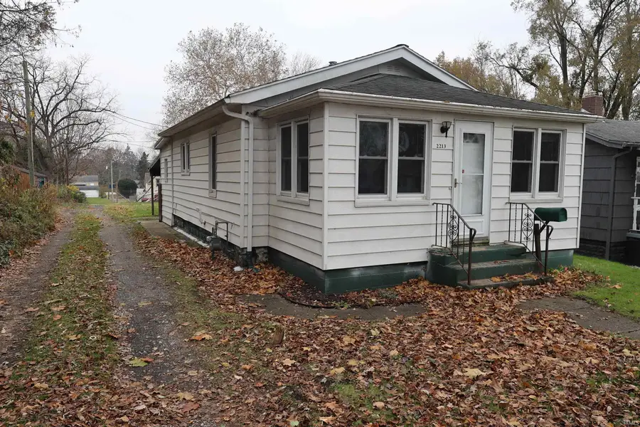 2213 Kendall Street, South Bend, IN 46613 - Image #2