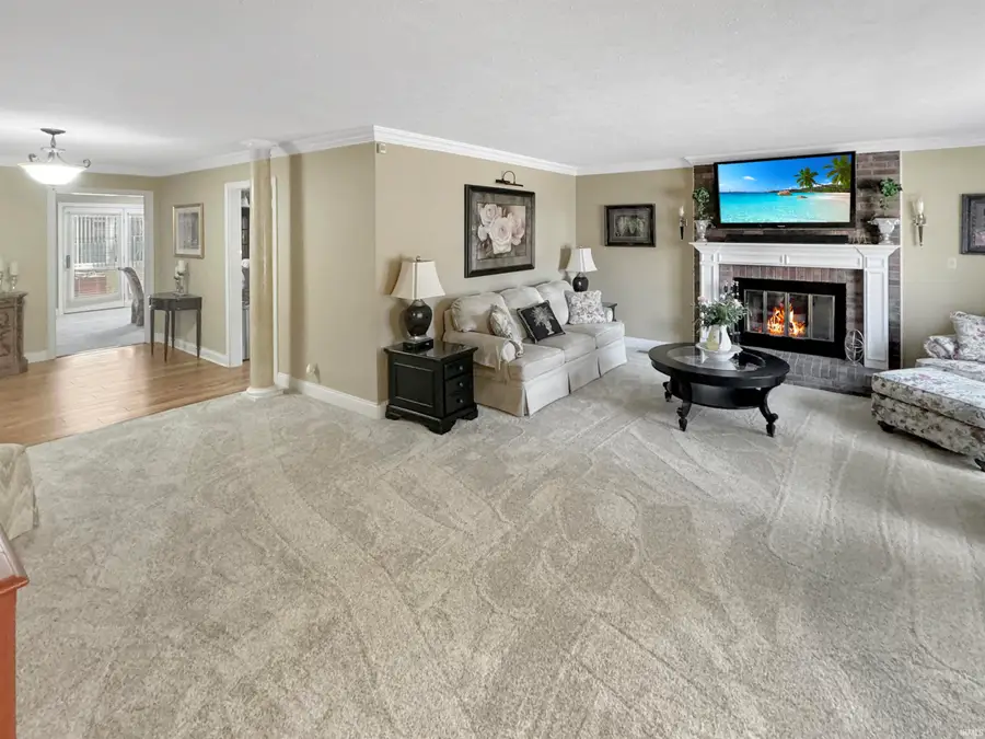 218 Shane Court, Evansville, IN 47715 - Image #2