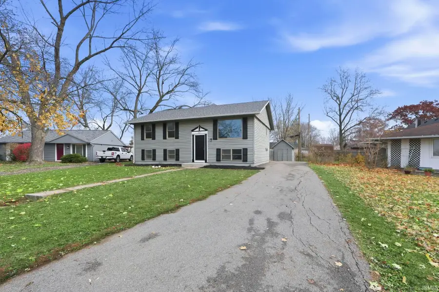 517 Springbrook Road, Fort Wayne, IN 46825 - Image #2