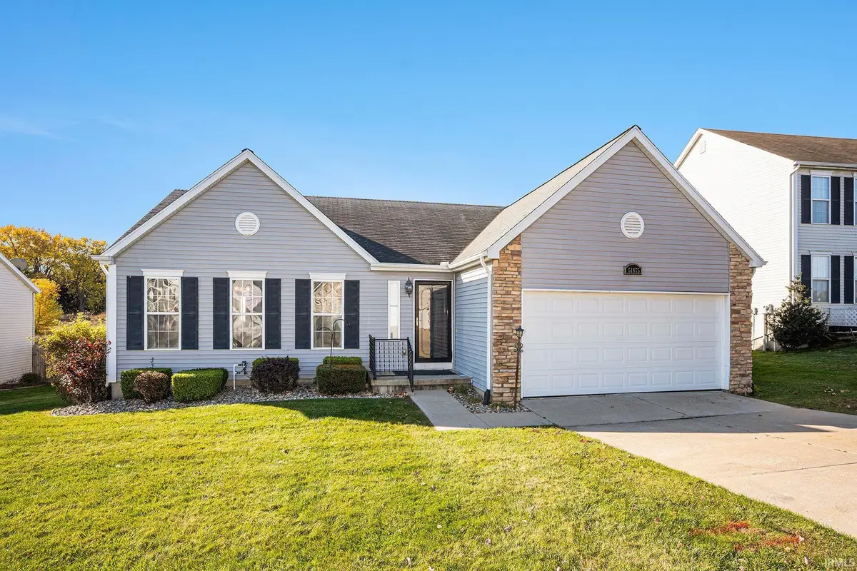 51875 Renshaw Drive, South Bend, IN 46628 - Image #1