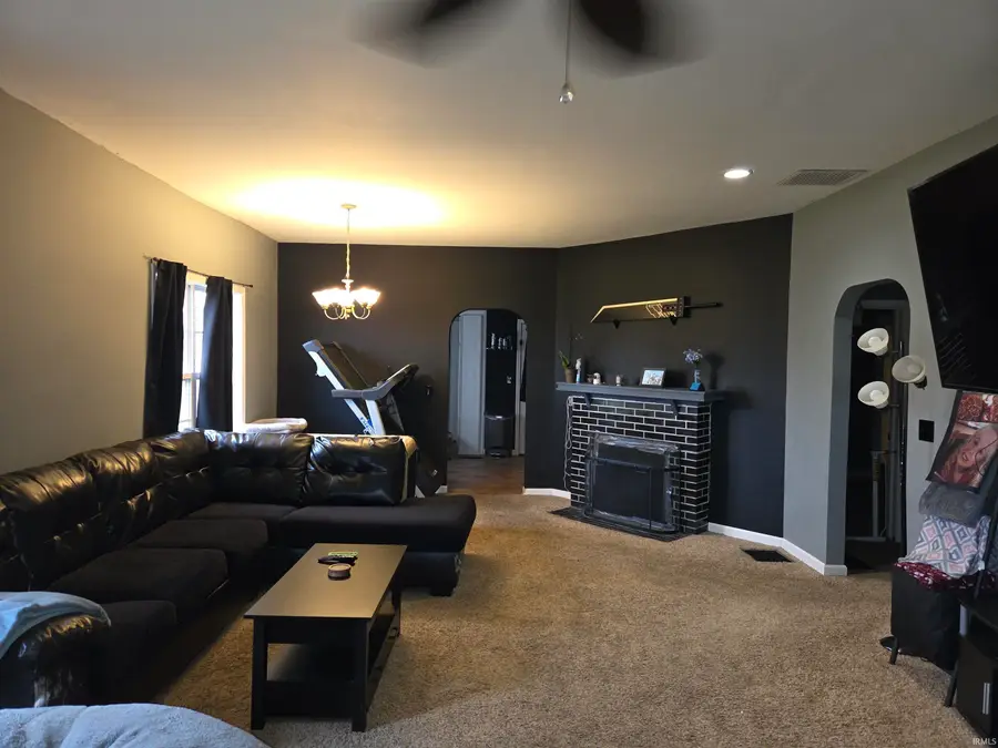 11242 E 50 S. Road, Oakland City, IN 47660 - Image #3