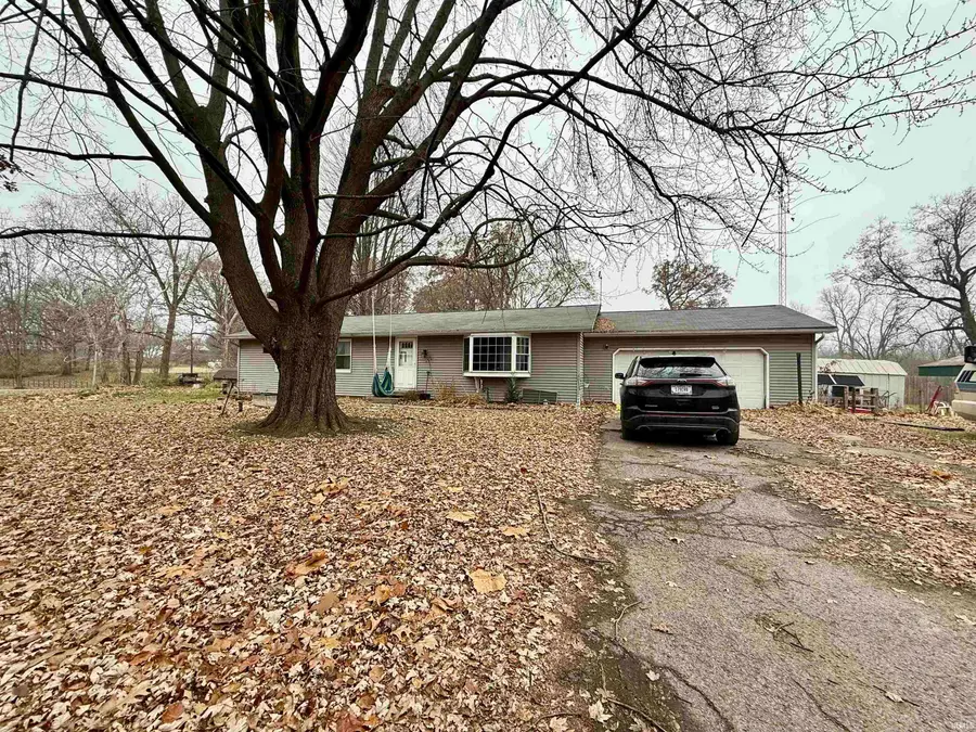 11830 N Acorn Drive, Syracuse, IN 46567 - Image #2