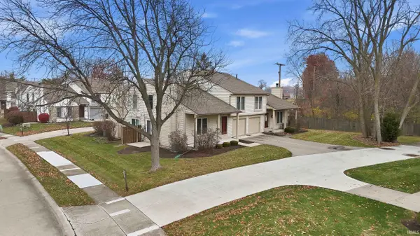 6126 Crofton Drive, Fort Wayne, IN 46835