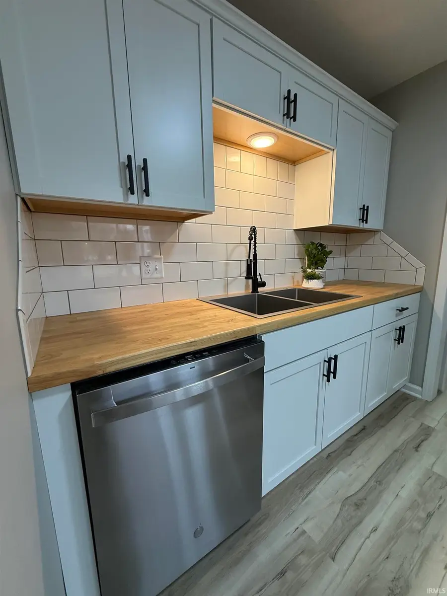 6936 N State Road 1 Road, Ossian, IN 46777 - Image #3