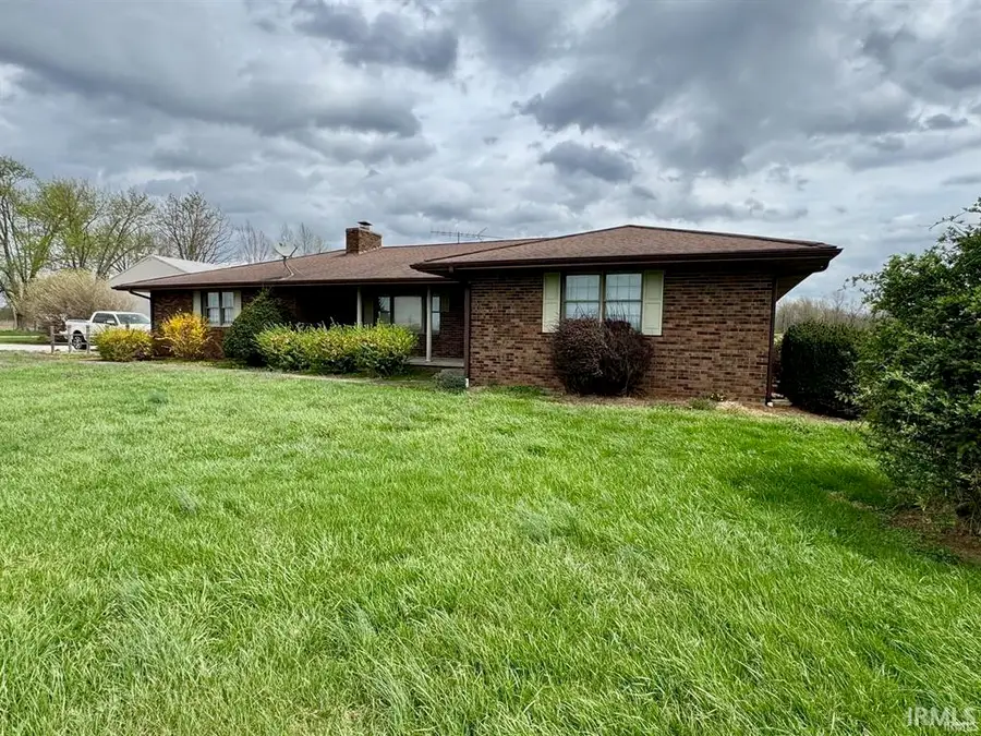 122 S 1225 E Road, Oakland City, IN 47660 - Image #2