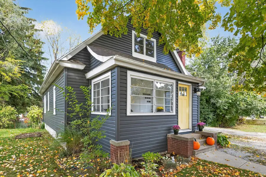 321 W Johnson Road, La Porte, IN 46350 - Image #3