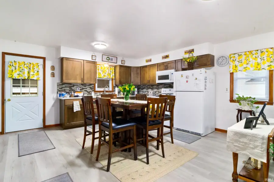 601 E Mary Street, Chandler, IN 47610 - Image #2