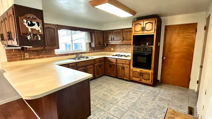 1070 Walkerton Trail, Walkerton, IN 46574 - Image #3