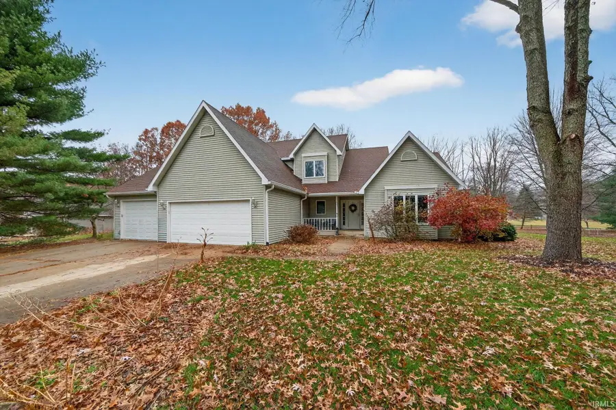 15061 Yorkshire Drive, Plymouth, IN 46563 - Image #2