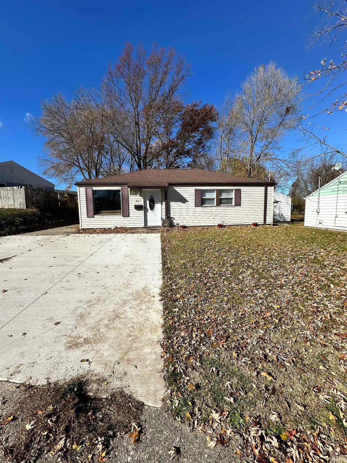 831 Lancaster Drive, South Bend, IN 46614 - Image #1